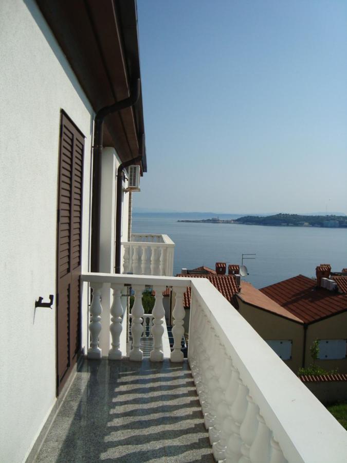 Apartman Carmen Crveni Vrh Bagian luar foto